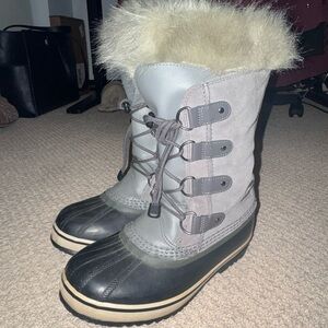 Sorel Women’s Winter Boot (fits size 7.5)